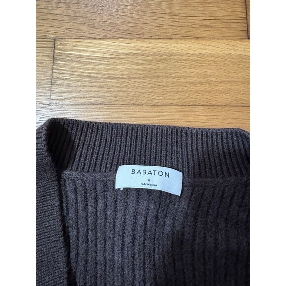 Babaton Aritizia Size S Pullover V-Neck Sweater 100% Merino Wool Brown - Picture 2 of 5
